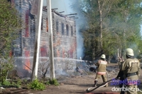 15.05.2013. Сгоревший барак на улице Пожарского в Уфе